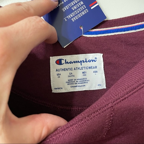 Champion Womens Maroon Block Logo Crew Neck Sweatshirt. Size 2X - Picture 4 of 10